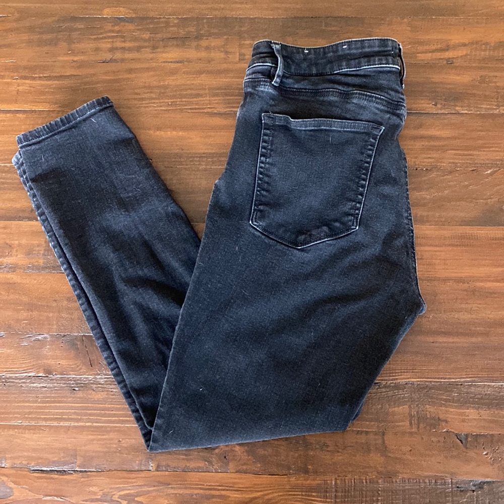 LOFT Skinny Black Jeans. Curvy Fit.